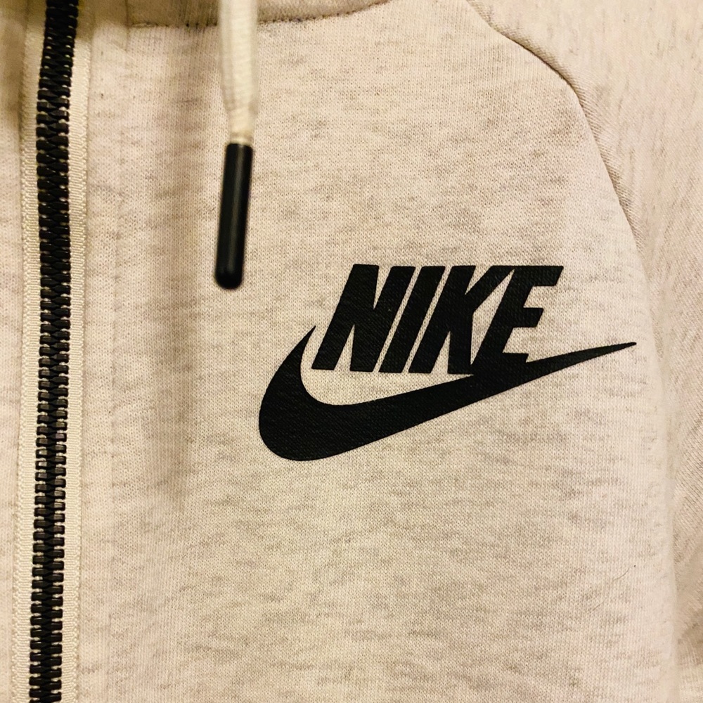 Used good condition Nike Sweater